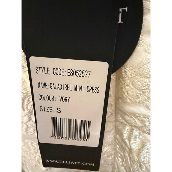 Elliatt Galadirel Mini Dress in White/ cream Bridal Shower Dress size S NWT - Picture 7 of 7